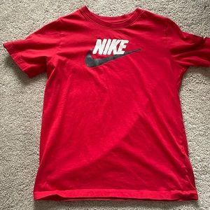 Red Nike short sleeved t-shirt youth XL (The Nike Tee)